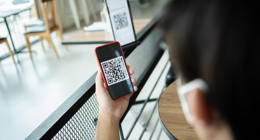 Understanding the Financial and Technical Costs of Implementing QR Menus in Restaurants